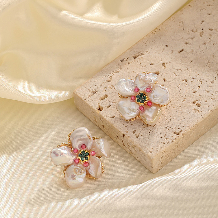 1 Pair Retro Flower Petal Inlay Copper Crystal Pearl Ear Studs