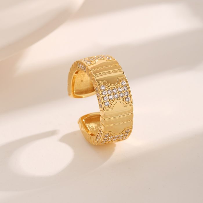 Grundlegende, luxuriöse, moderne Linien, offene Ringe mit Inlay aus Zirkon und 18-karätigem Gold