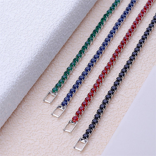 Einfacher Stil für den Urlaub, einfarbige Kupfer-Zirkon-Halskette in großen Mengen