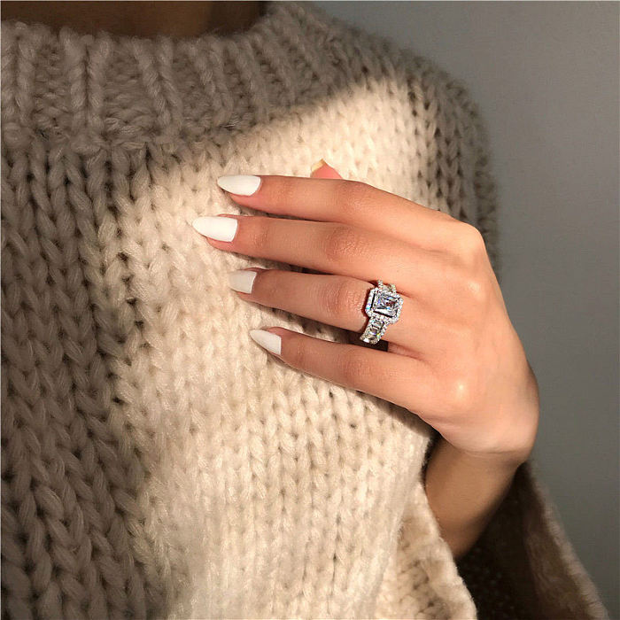 New Luxury Ring Encrusted With Diamond Jewelry Square Zircon Copper Jewelry