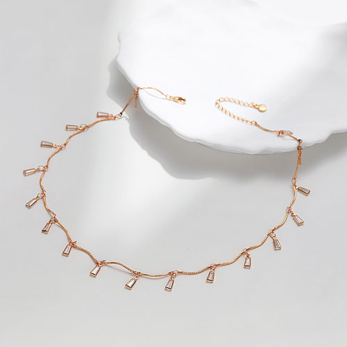Collar chapado en oro de 18 quilates con incrustaciones de cobre geométrico para mujer