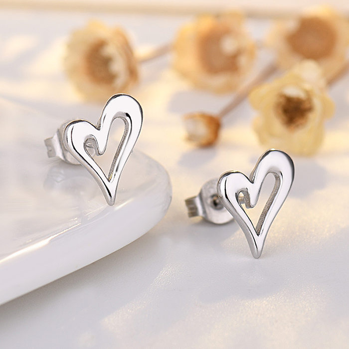 1 paire de clous d'oreilles ajourés en forme de cœur, Style Simple et doux, plaqué cuivre