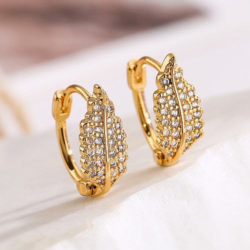 1 paire de boucles d'oreilles plaquées or 18 carats, Style Simple, incrustation de feuille de trajet, cuivre et Zircon