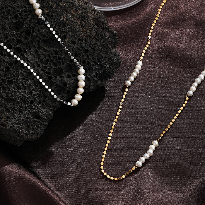 Collier plaqué or 18 carats avec perles d'eau douce géométriques élégantes