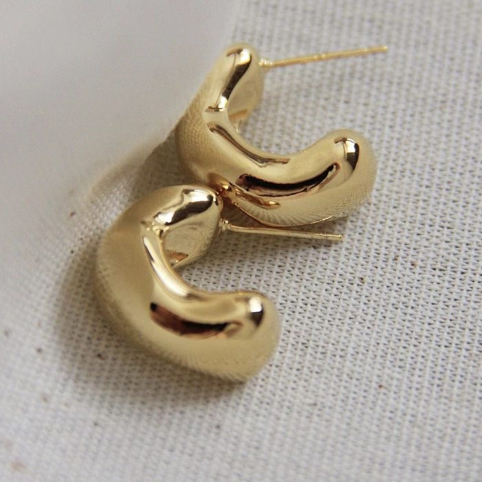 1 Pair Simple Style C Shape Plating Inlay Copper Ear Studs