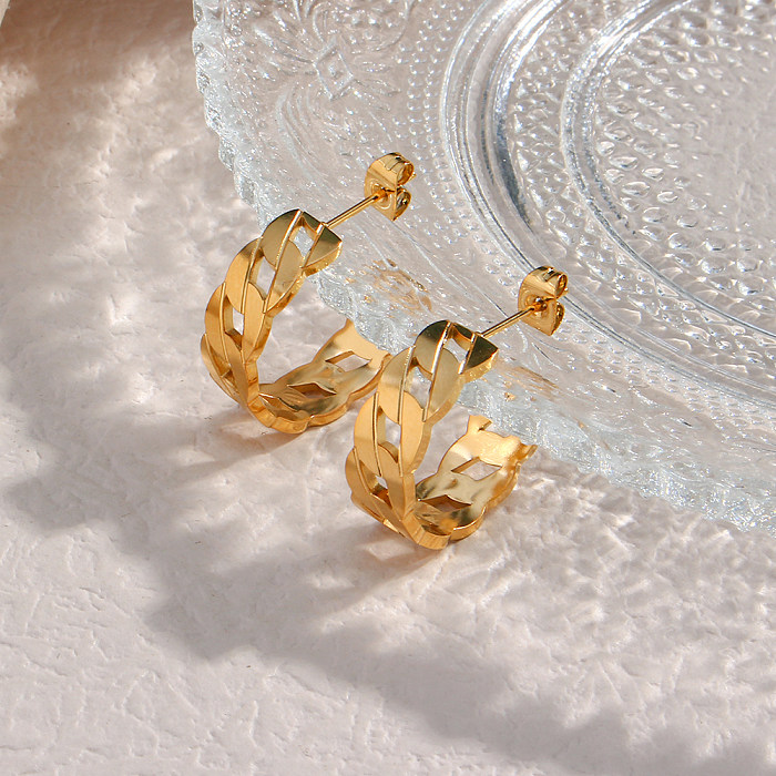 1 par de pendientes chapados en oro de 18 quilates con cadena en forma de C de estilo Simple