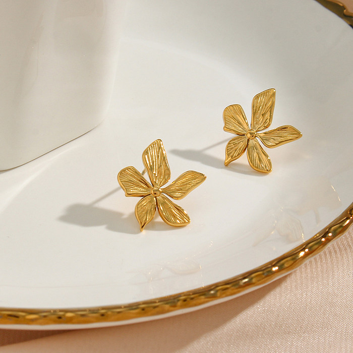 1 par de botões de orelha artísticos estilo vintage, pétalas de flor, aço inoxidável banhado a ouro 18K