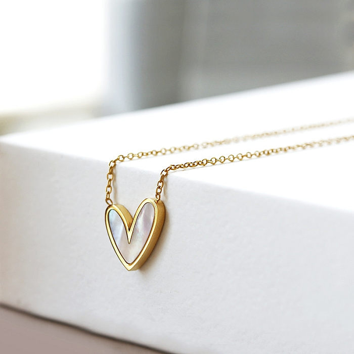 Elegant Sweet Classic Style Heart Shape Stainless Steel  Plating Inlay Shell 18K Gold Plated Pendant Necklace