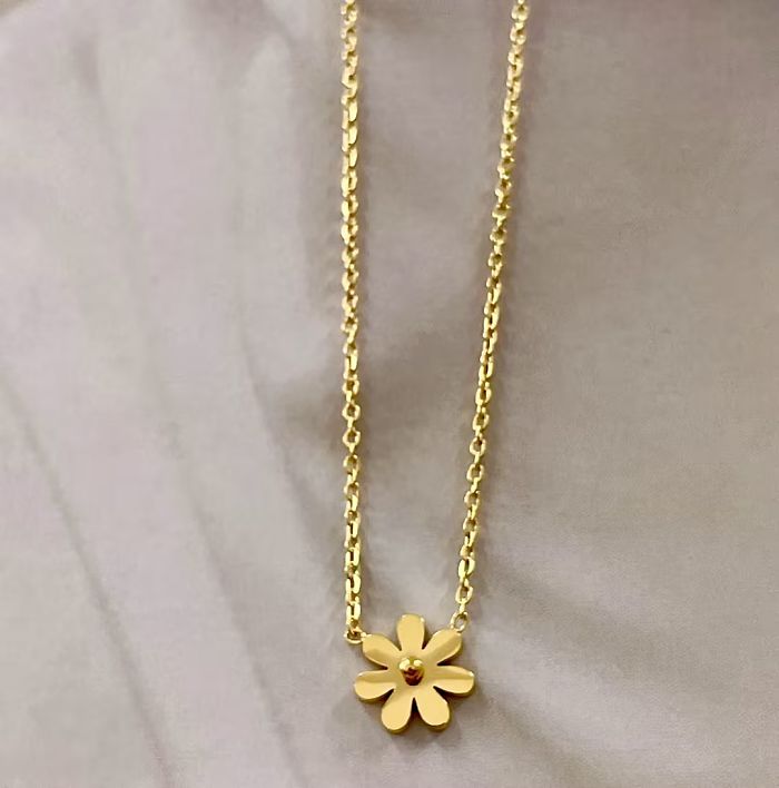 Elegant Simple Style Daisy Stainless Steel  Plating 18K Gold Plated Pendant Necklace