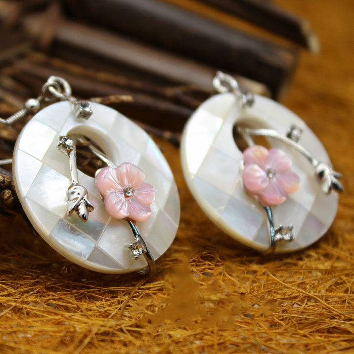 1 Pair Ethnic Style Flower Hollow Out Shell Artificial Rhinestones Ear Hook