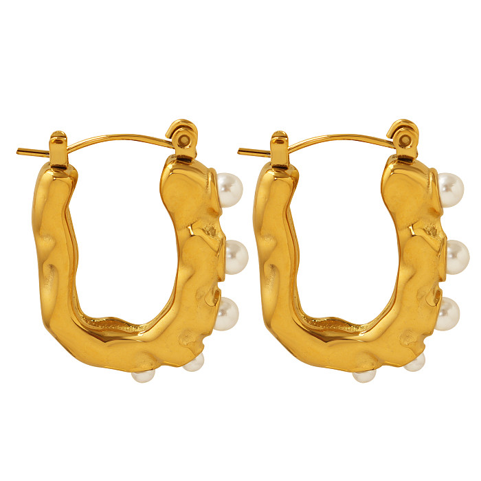 1 par de pendientes de aro chapados en oro de 18 quilates con incrustaciones de perlas artificiales en forma de U de estilo moderno y elegante