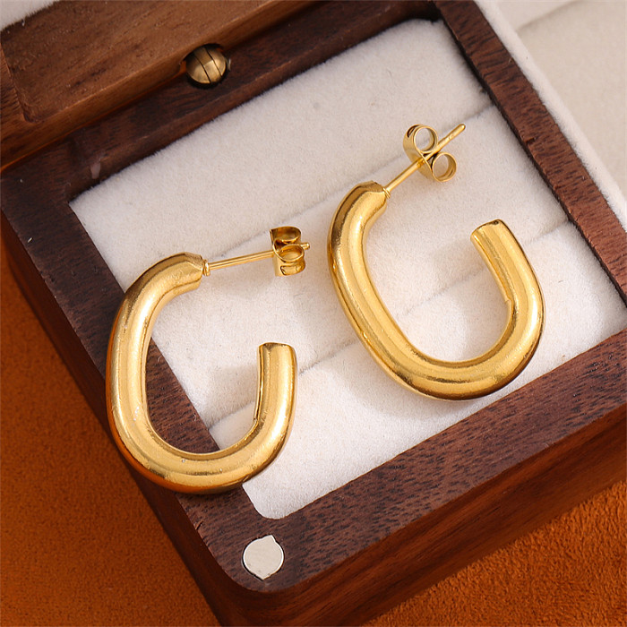 زوج واحد من الأقراط الحلقية المطلية بالذهب على شكل حرف C من الفولاذ المقاوم للصدأ عيار 1 قيراط