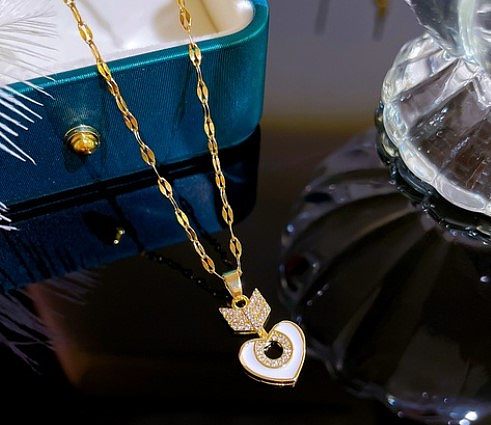 Collier pendentif en Zircon avec incrustation de cuivre en acier inoxydable en forme de cœur de Style Simple