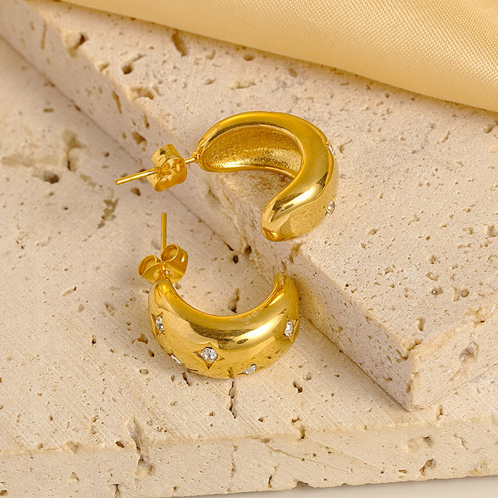 1 par de pendientes chapados en oro con diamantes artificiales de acero inoxidable con incrustaciones de luna y estrella de estilo Simple para vacaciones en la playa