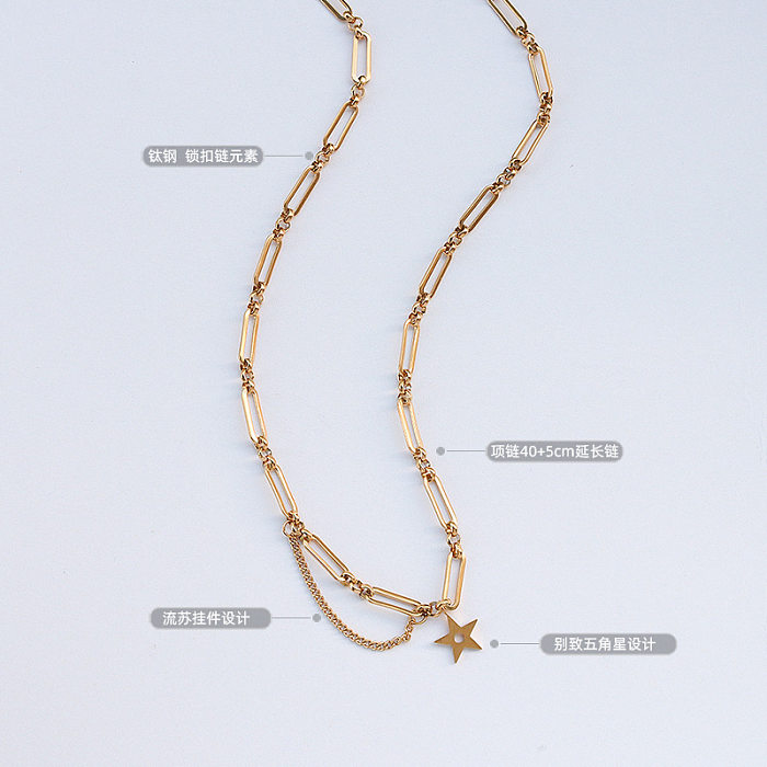 Collier pendentif étoile creuse à cinq branches avec pompon