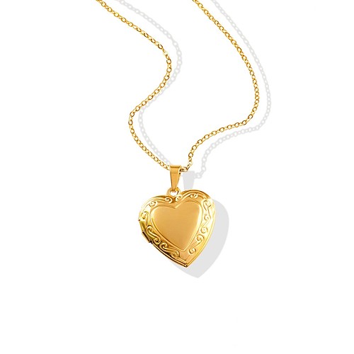 Collar de acero inoxidable en forma de corazón retro de moda Collar de oro de 18 quilates