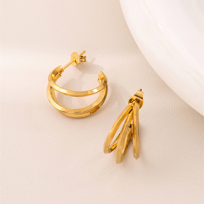 1 Paar einfache Retro-Ohrringe in C-Form aus 18 Karat vergoldetem Edelstahl