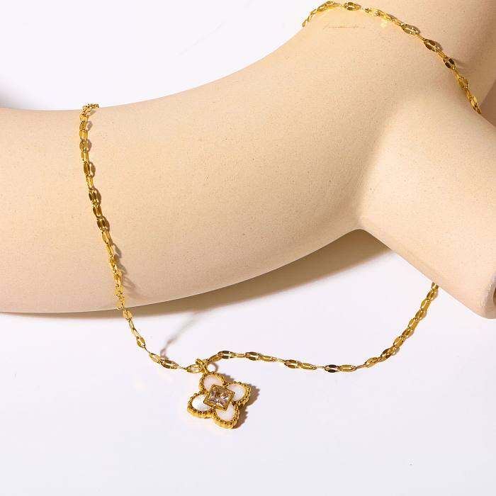 Casual Simple Style Four Leaf Clover Stainless Steel  Plating Inlay Shell Zircon 18K Gold Plated Pendant Necklace
