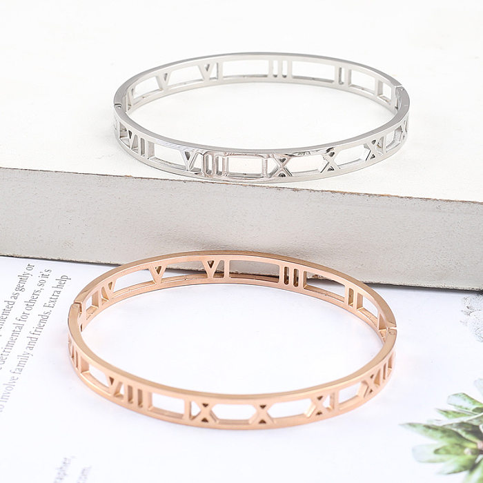 Wholesale 1 Piece Simple Style Letter Solid Color Titanium Steel 18K Gold Plated Bangle