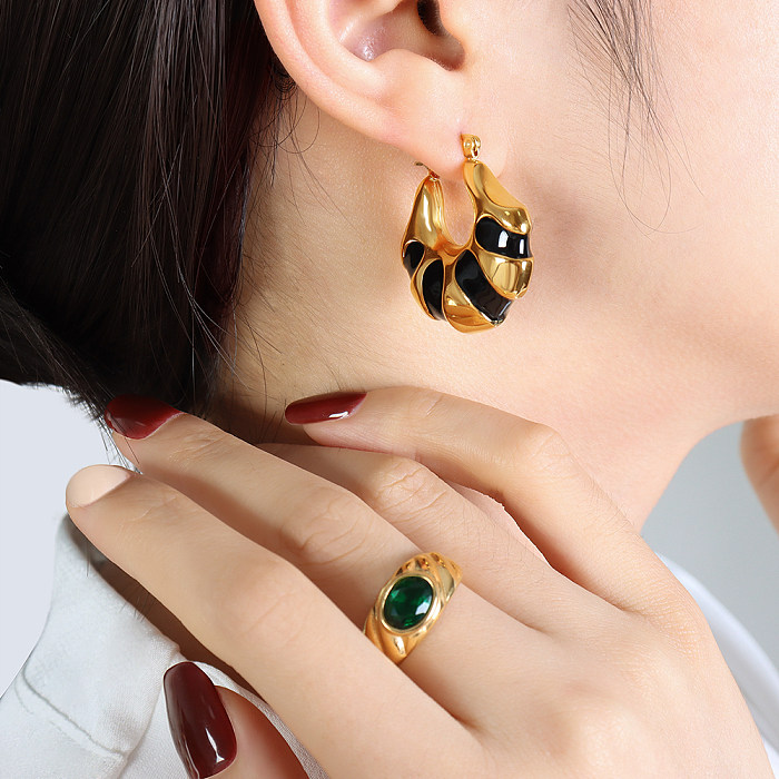 1 paire de boucles d'oreilles plaquées or 18 carats, Style classique, bloc de couleurs, en acier inoxydable et émail