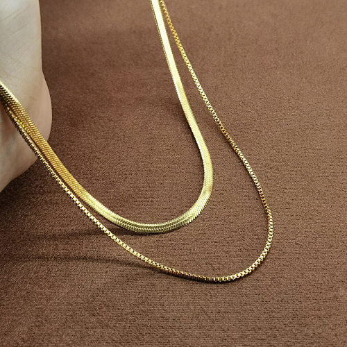 Collares en capas chapados en oro de 18 quilates con revestimiento de acero inoxidable de color sólido estilo vintage casual