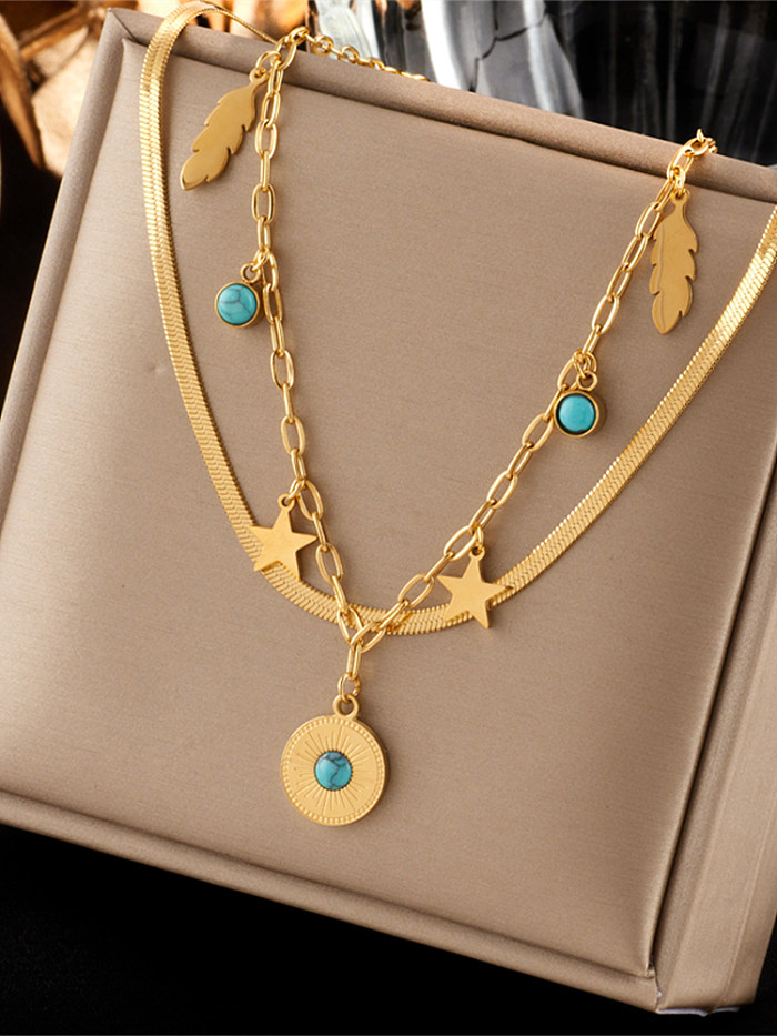 Runde, geschichtete Halsketten aus Edelstahl im Vintage-Stil. Vergoldete Halsketten aus Edelstahl