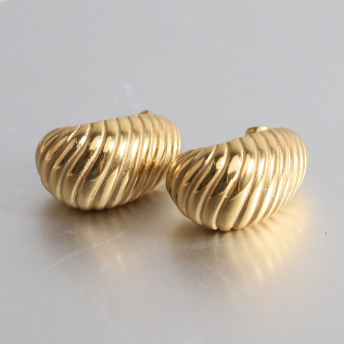 1 par de brincos de orelha banhados a ouro 18K com listras de estilo simples e chapeamento de gotas de água