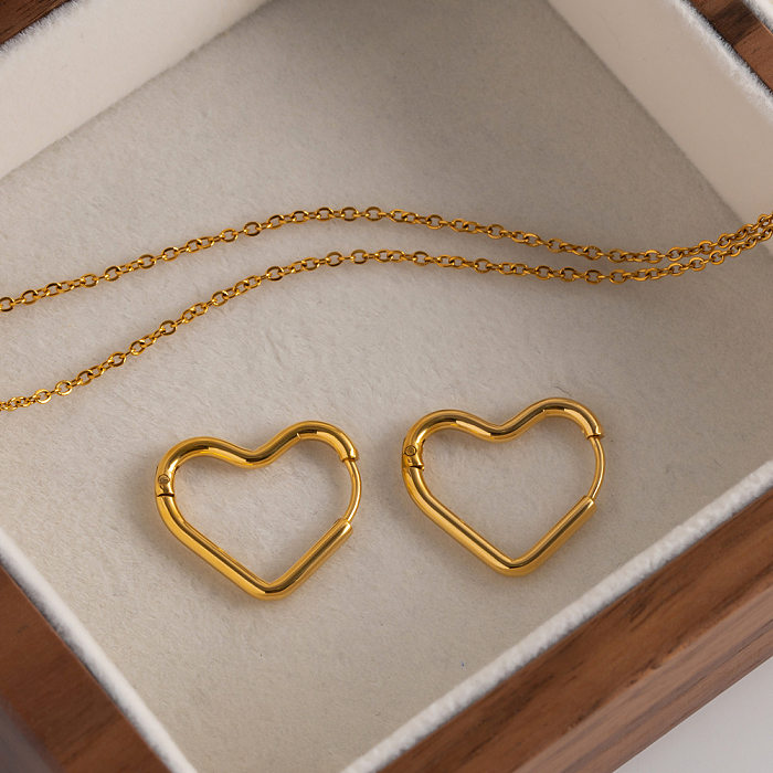 1 par de pendientes chapados en oro de 18 quilates de acero inoxidable chapado en forma de corazón de estilo Simple estilo IG