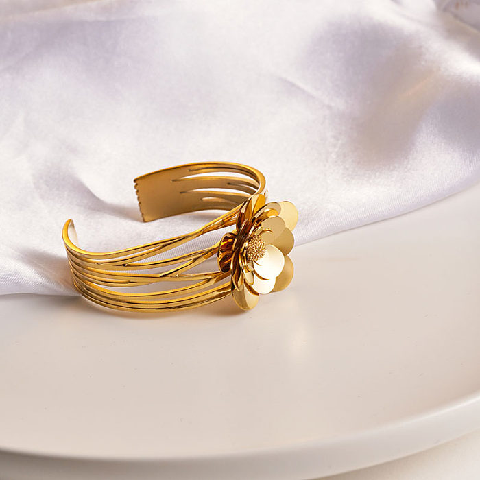 Estilo moderno flor doce chapeamento de aço inoxidável pulseira banhada a ouro