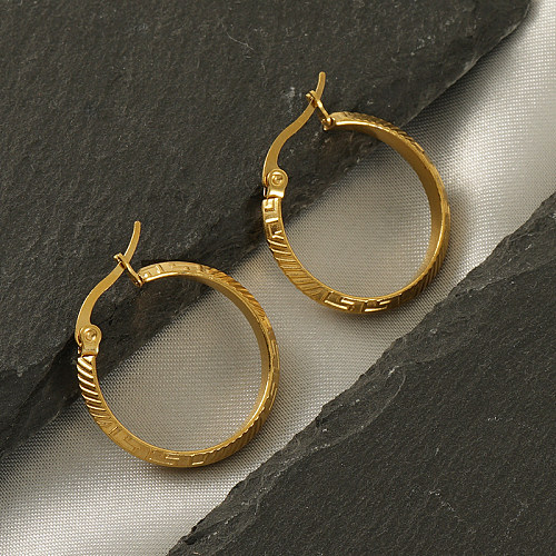 1 paire de boucles d'oreilles créoles plaquées or 18 carats en acier inoxydable plaqué cercle de style simple