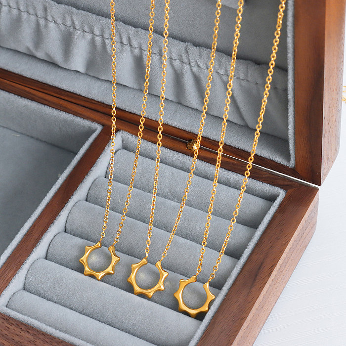 Collar chapado en oro de 18 quilates con revestimiento de acero inoxidable de color sólido y estilo simple de roca
