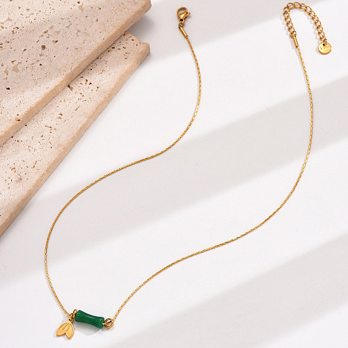Chinoiserie Elegante Bambus-Edelstahl-Polierbeschichtung, Jade, 14 Karat vergoldete Halskette