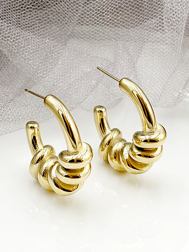 1 par casual estilo simples estilo britânico em forma de C polimento chapeamento de aço inoxidável banhado a ouro brincos