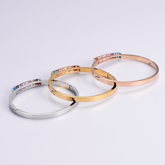 Bracelet en acier inoxydable simple avec diamants de couleur brillante