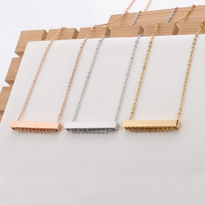 Collier pendentif rectangulaire en acier inoxydable de style simple en vrac