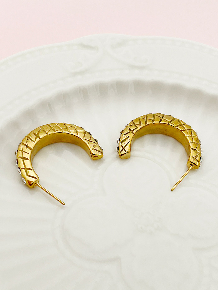 1 par de pendientes chapados en oro con circonita de acero inoxidable con incrustaciones de pulido en forma de C de estilo romano clásico elegante