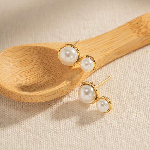 1 par de pendientes chapados en oro de 18 quilates con incrustaciones de perlas redondas elegantes estilo INS