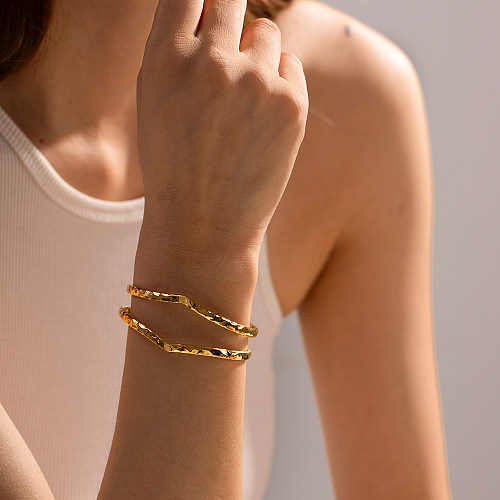 Bracelet plaqué or 18 carats en acier inoxydable de couleur unie de style classique pour dame en vrac