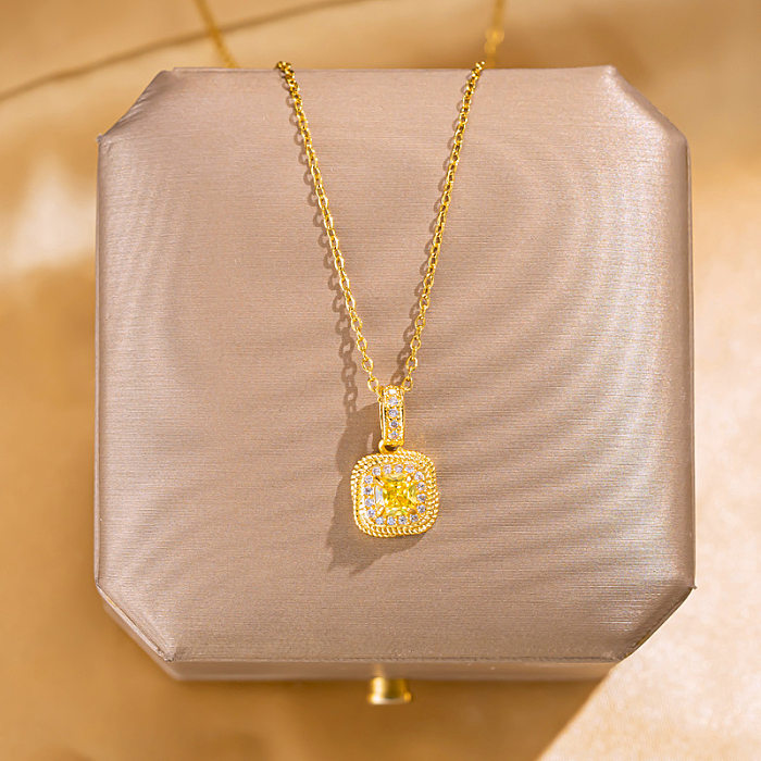 Collier avec pendentif plaqué or et zircon avec incrustation carrée en acier inoxydable de style simple