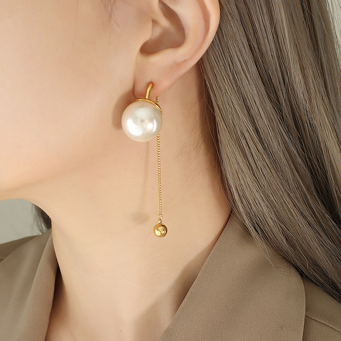 Großhandel 1 Paar elegante runde Quasten-Ohrringe aus Edelstahl mit 18 Karat vergoldeten künstlichen Perlen