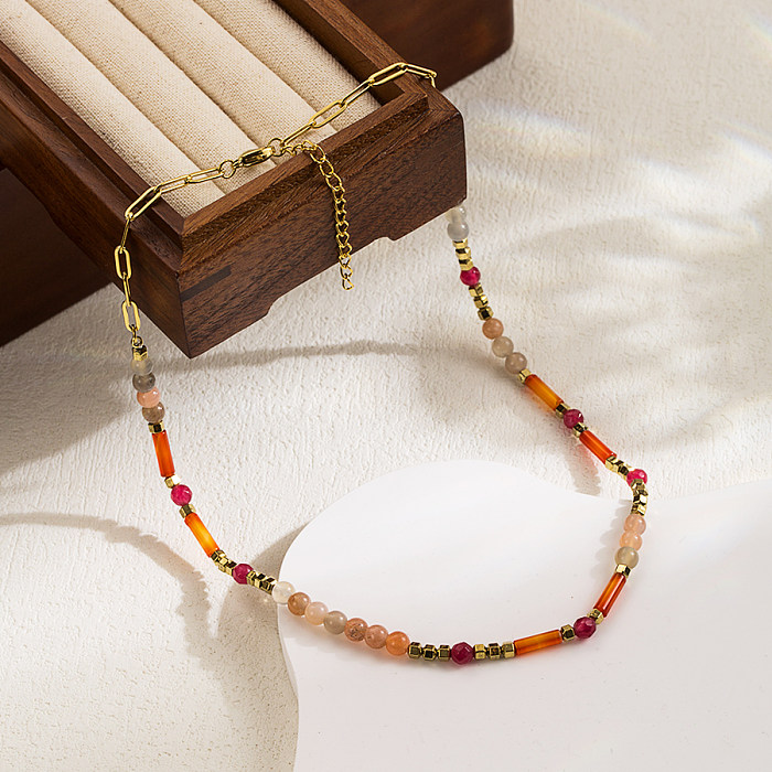 Vergoldete Halskette im Vintage-Stil mit süßem Farbblock-Edelstahl und Perlenbeschichtung