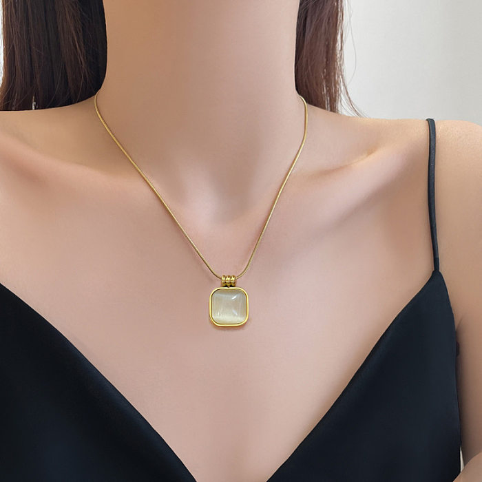 Collier pendentif en opale avec incrustation de placage en acier inoxydable carré géométrique élégant pour dame