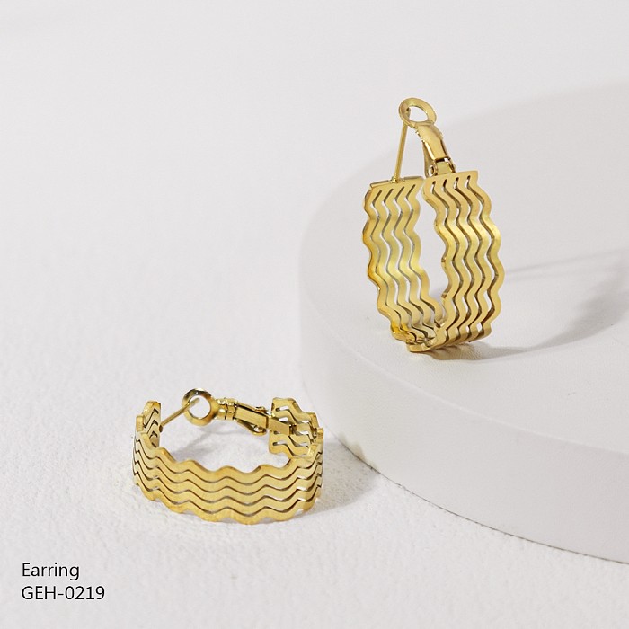 Creative Wave glänzende C-Ring-Ohrringe