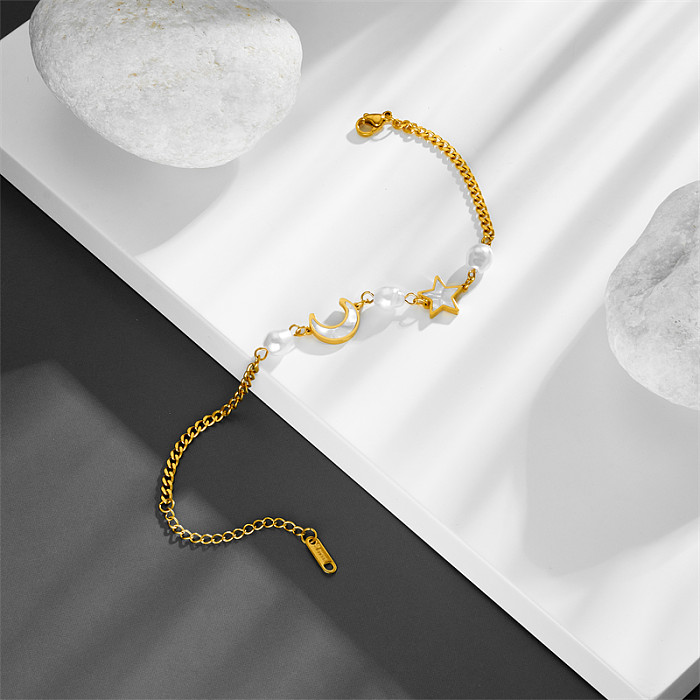 Pulseras chapadas en oro de concha de perlas artificiales con revestimiento de acero de titanio y luna de estrella de estilo simple