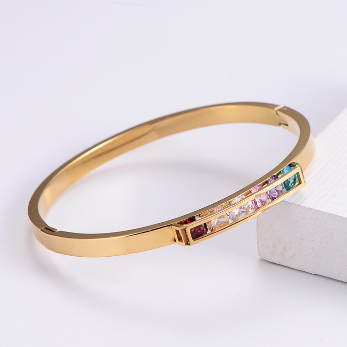 Bracelet en acier inoxydable simple avec diamants de couleur brillante