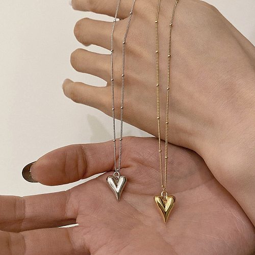 Collier avec pendentif plaqué en acier inoxydable en forme de cœur pour femme, 1 pièce