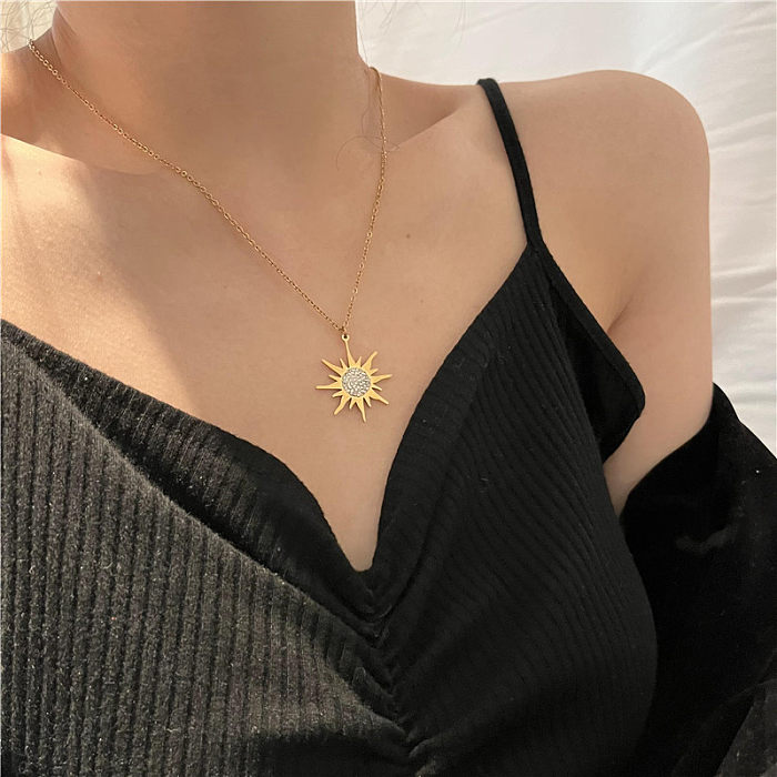 Retro Eight-Pointed Star Emerald Pendant Double-Layer Stainless Steel  Necklace