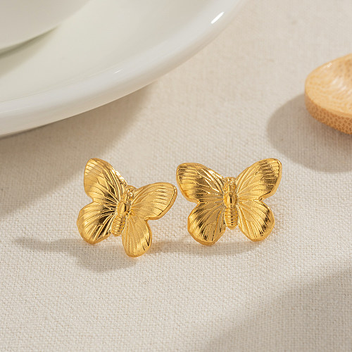 1 par de brincos elegantes estilo vintage com revestimento de borboleta em aço inoxidável banhado a ouro 18K