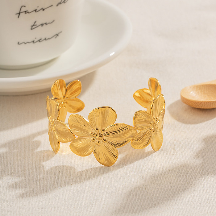 Pulseira banhada a ouro 18K com flor de estilo simples e aço inoxidável