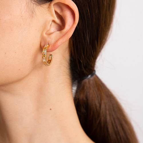 1 par de pinos de orelha banhados a ouro 18K estilo simples em forma de C chapeamento de zircão de aço inoxidável